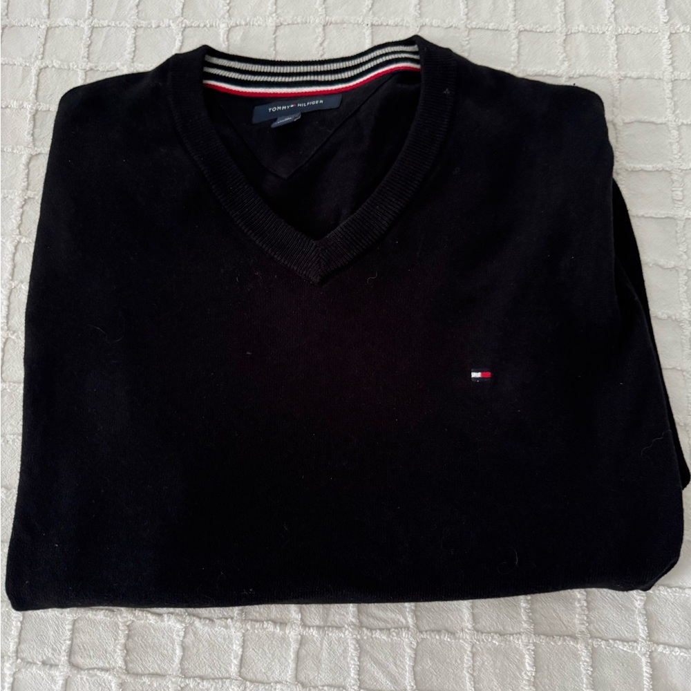 Tommy Hilfiger Men's Black Sweater